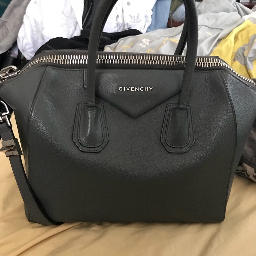 Givenchy Antigona bag